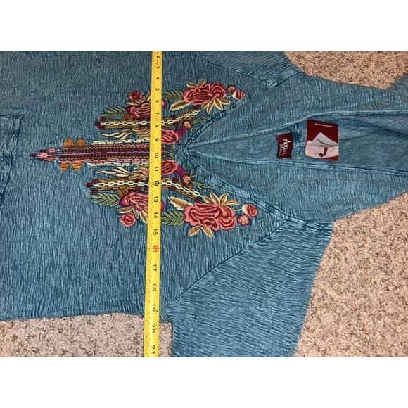 Avani Del Amour turquoise embroidered pullover hoodie in size medium - Picture 9 of 10